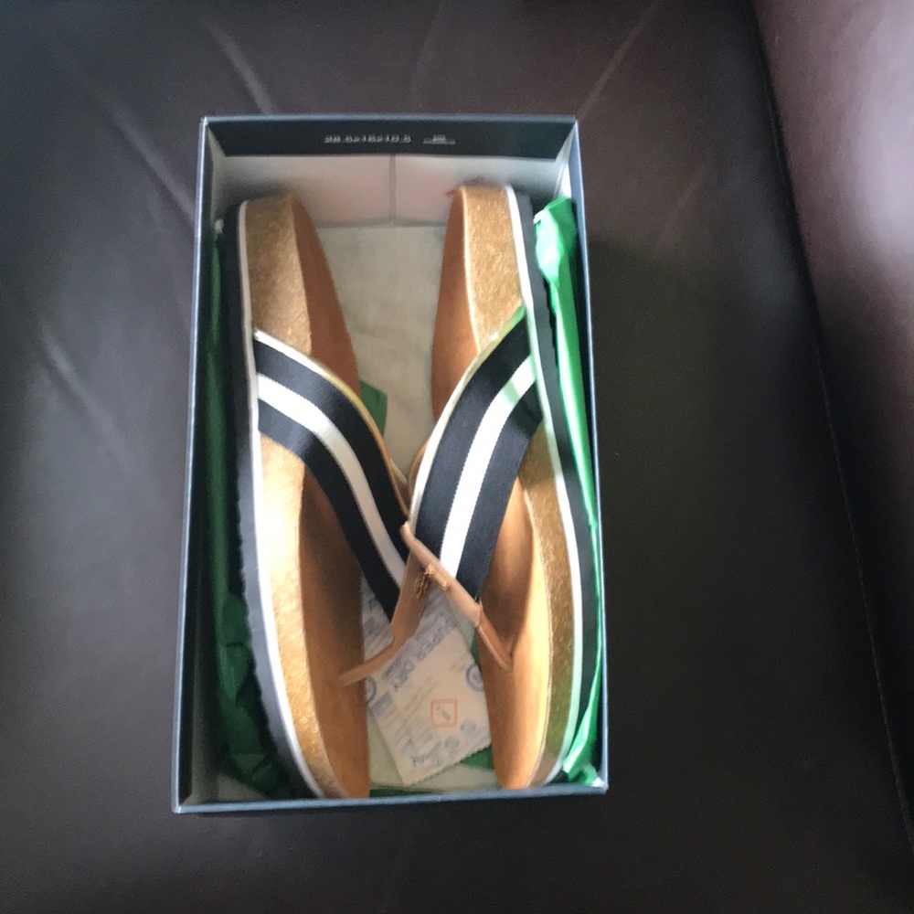 Shoes - Picture 4 of 5